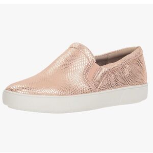 🆕 Naturalizer Metallic Sneakers 💖🐍